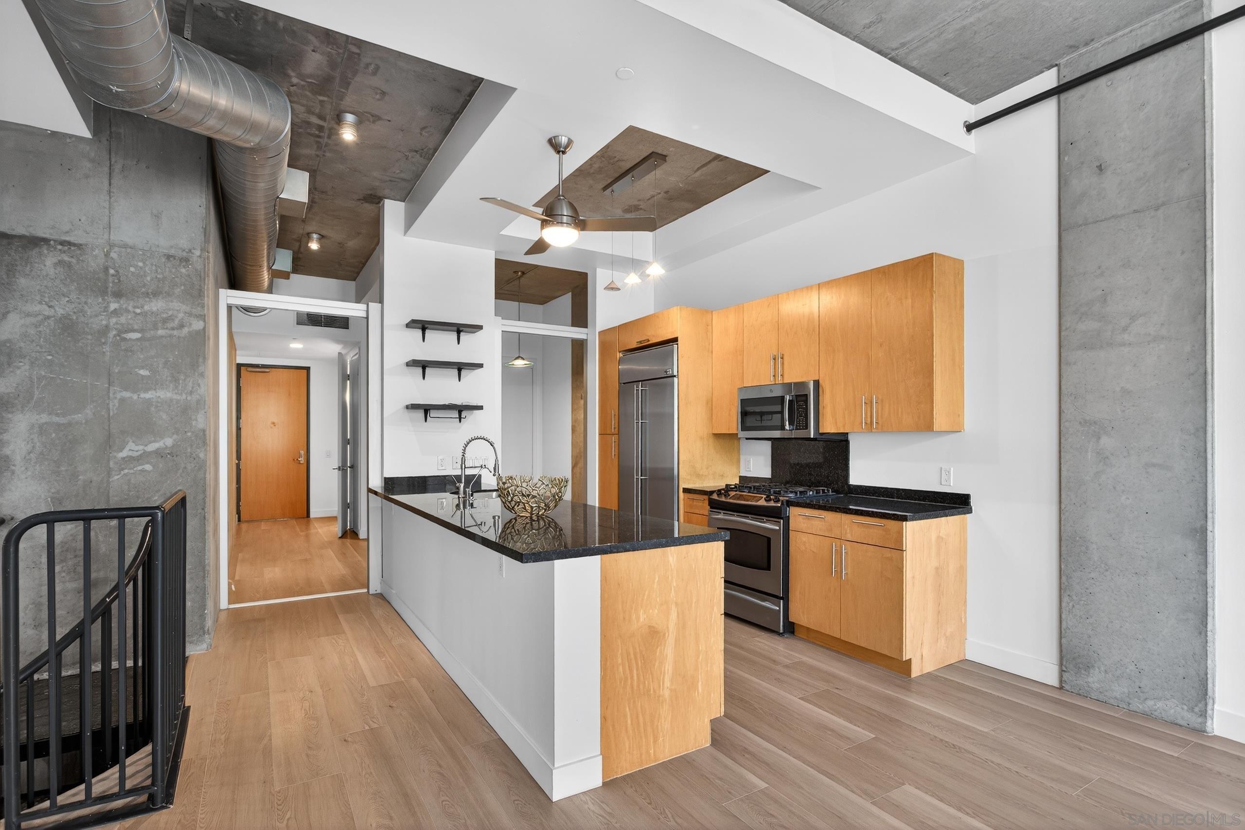 Front Image Thumbnail for SD250045302