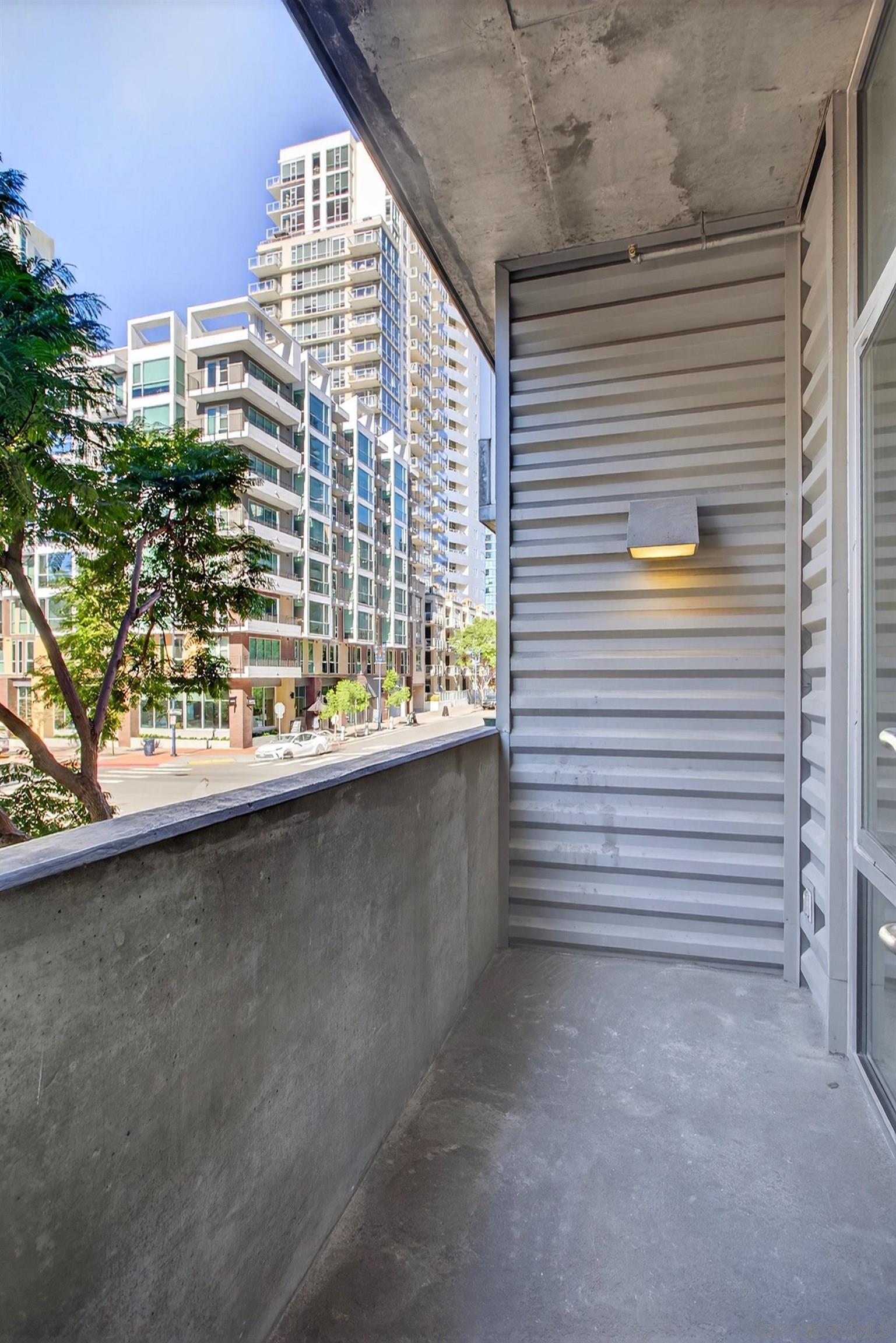 Detail Gallery Image 17 of 37 For 1025  Island  202, San Diego,  CA 92101 - 2 Beds | 2 Baths