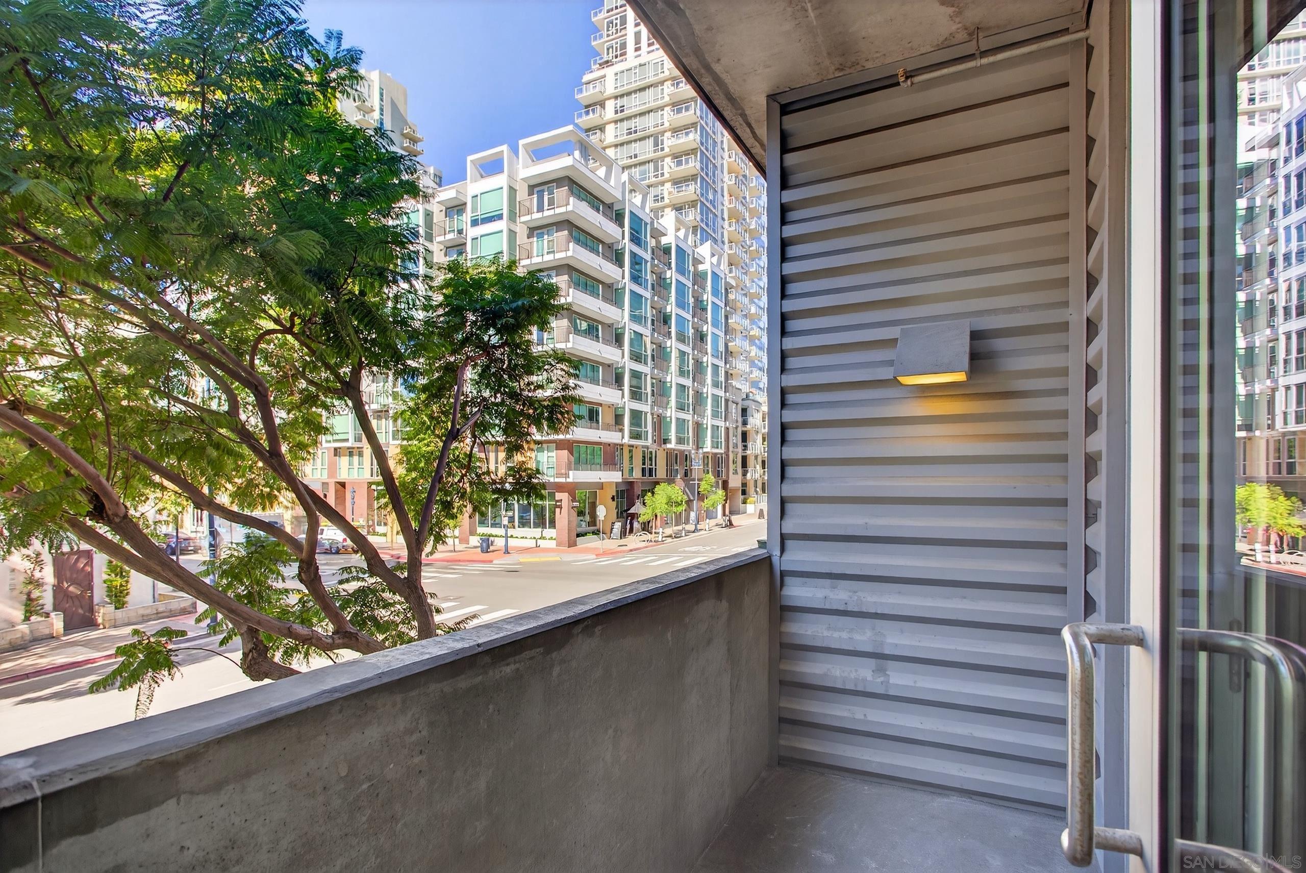 Detail Gallery Image 18 of 37 For 1025  Island  202, San Diego,  CA 92101 - 2 Beds | 2 Baths