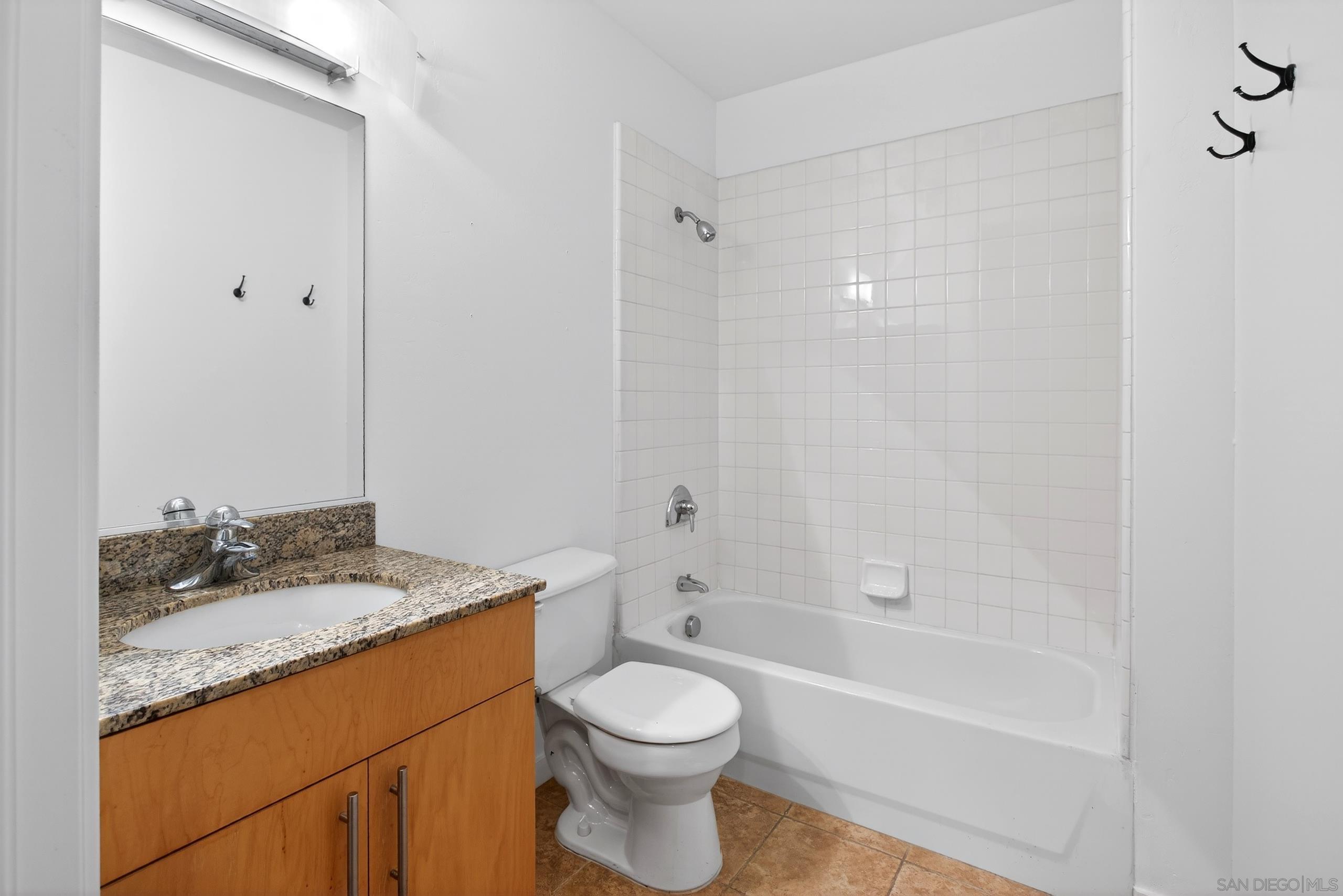 Detail Gallery Image 28 of 37 For 1025  Island  202, San Diego,  CA 92101 - 2 Beds | 2 Baths