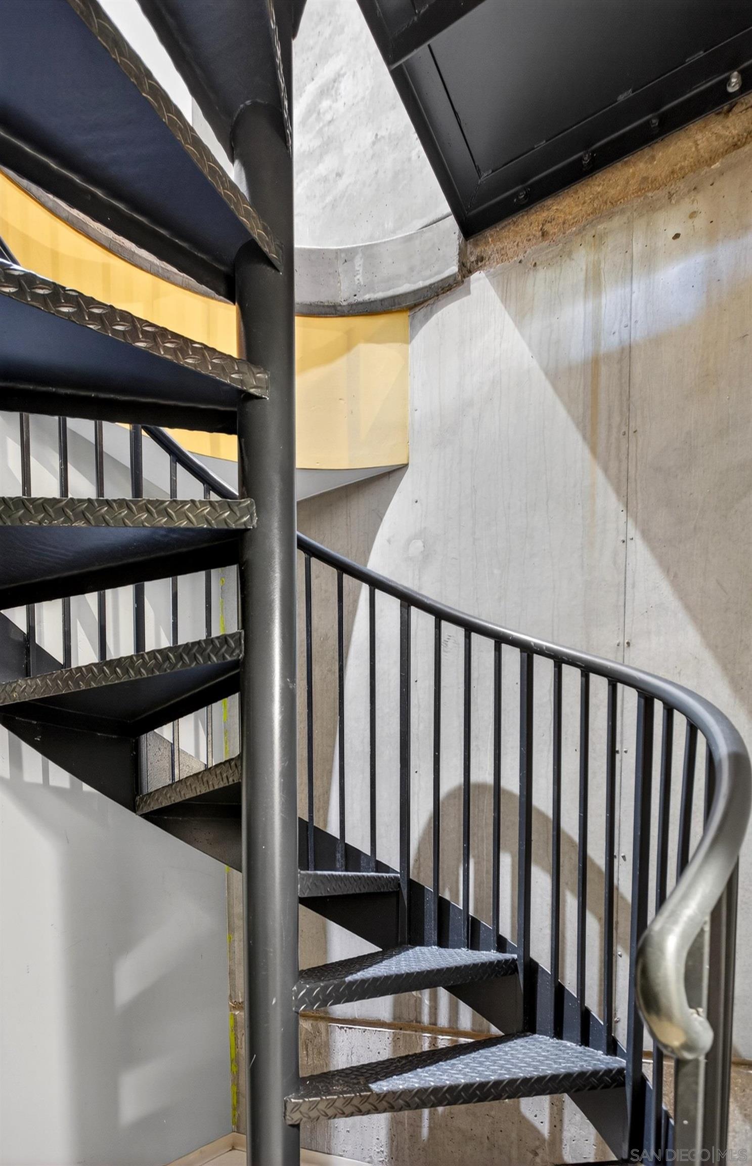 Detail Gallery Image 32 of 37 For 1025  Island  202, San Diego,  CA 92101 - 2 Beds | 2 Baths