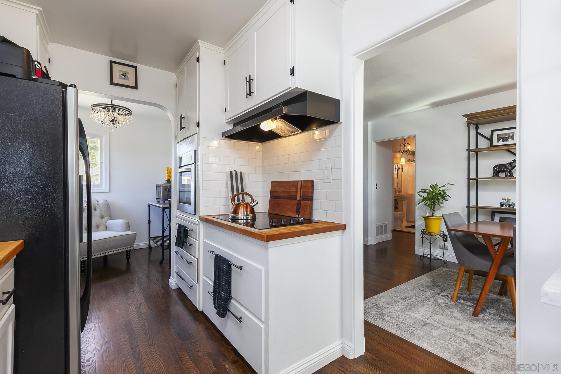 Detail Gallery Image 15 of 53 For 5629  Adelaide Ave, San Diego,  CA 92115 - 2 Beds | 2 Baths