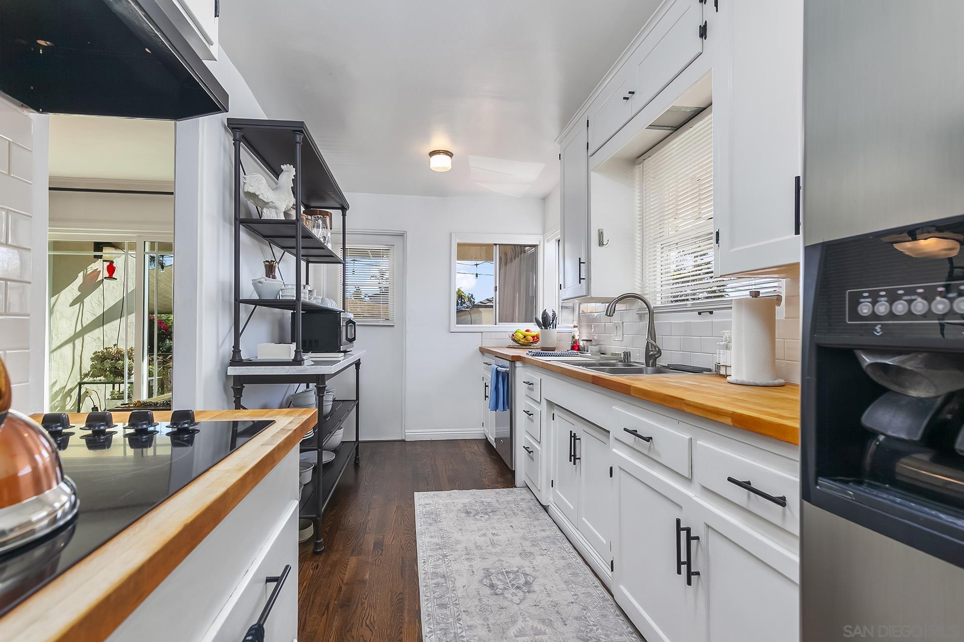 Detail Gallery Image 17 of 53 For 5629  Adelaide Ave, San Diego,  CA 92115 - 2 Beds | 2 Baths