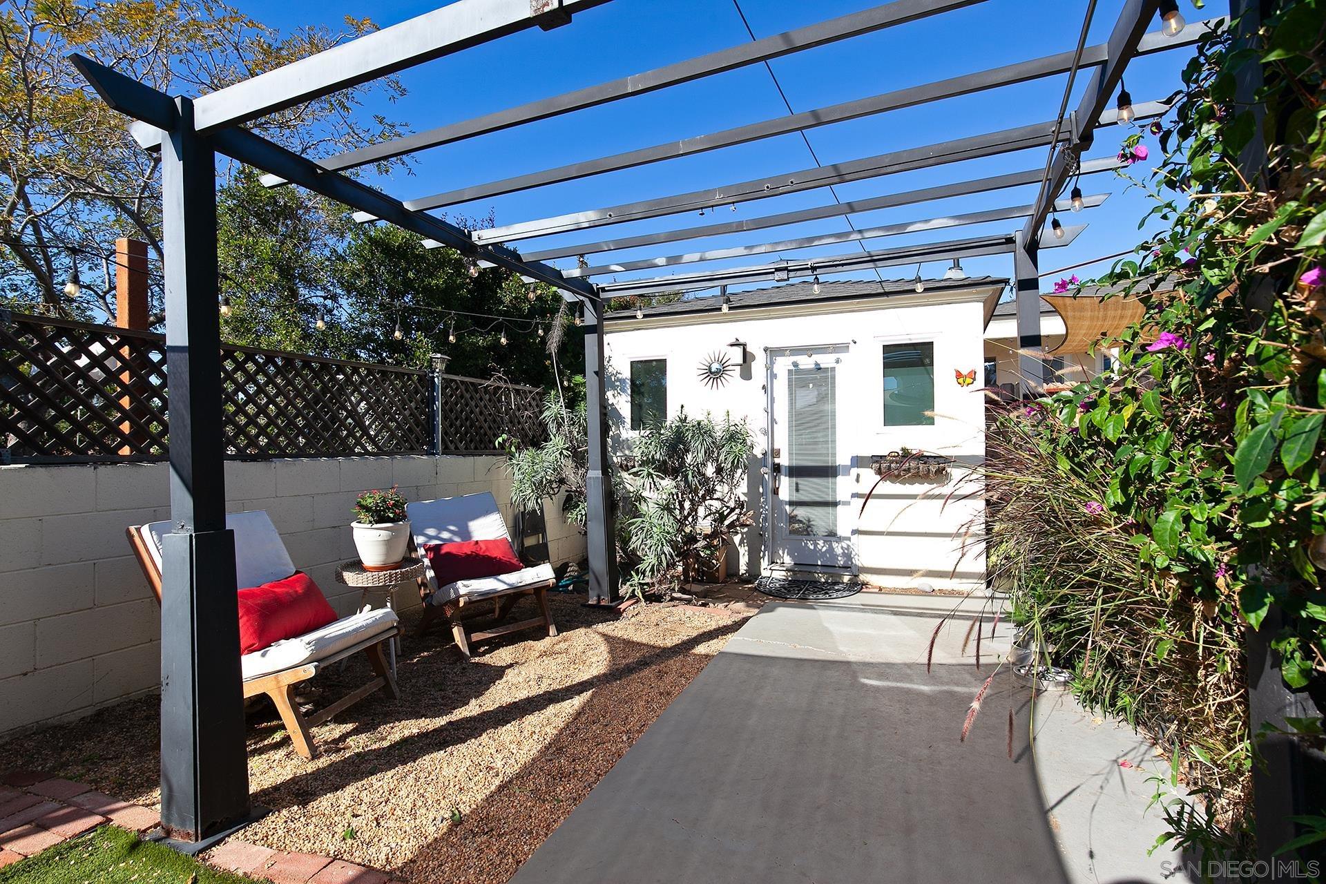 Detail Gallery Image 39 of 53 For 5629  Adelaide Ave, San Diego,  CA 92115 - 2 Beds | 2 Baths