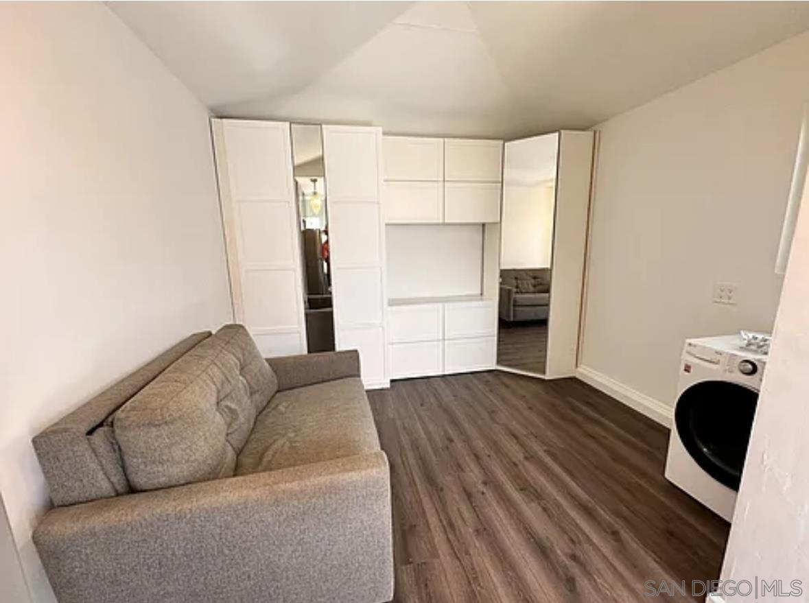 Detail Gallery Image 43 of 53 For 5629  Adelaide Ave, San Diego,  CA 92115 - 2 Beds | 2 Baths