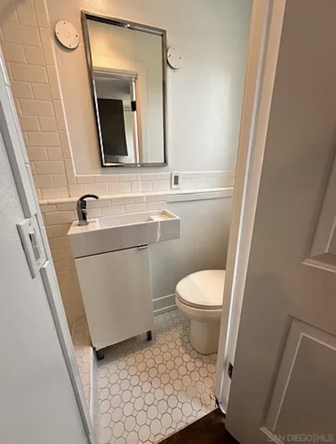 Detail Gallery Image 44 of 53 For 5629  Adelaide Ave, San Diego,  CA 92115 - 2 Beds | 2 Baths