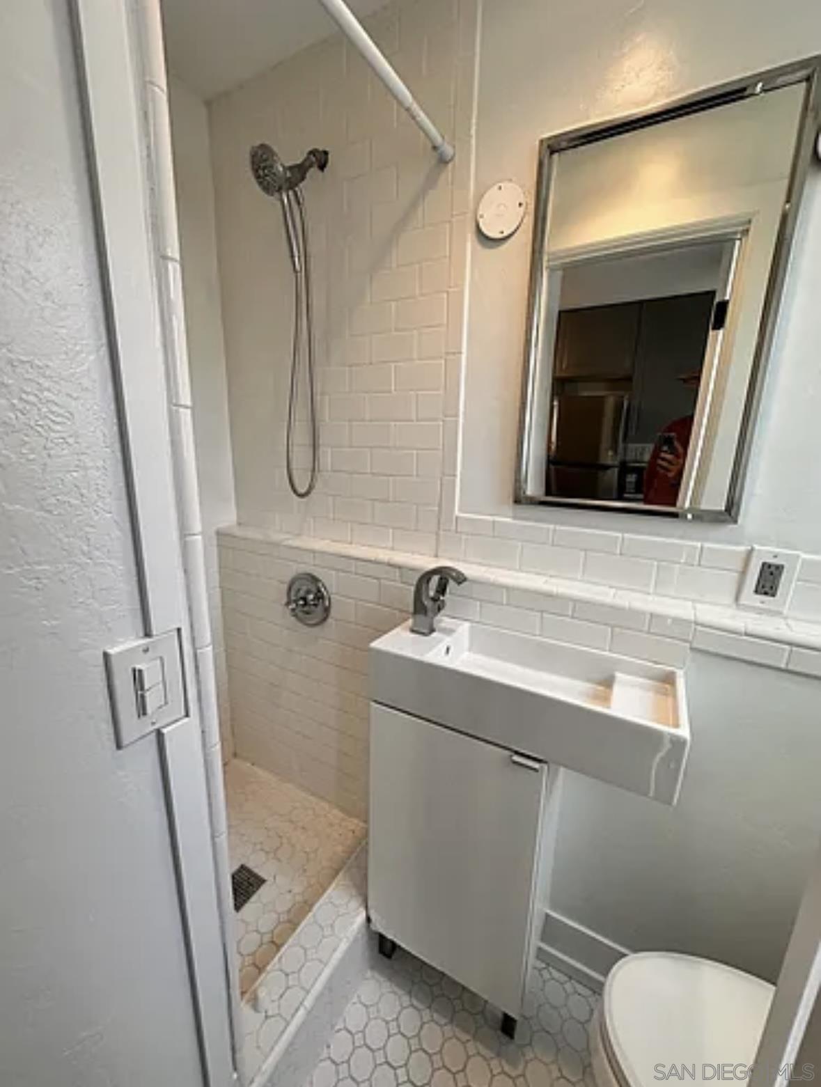 Detail Gallery Image 45 of 53 For 5629  Adelaide Ave, San Diego,  CA 92115 - 2 Beds | 2 Baths