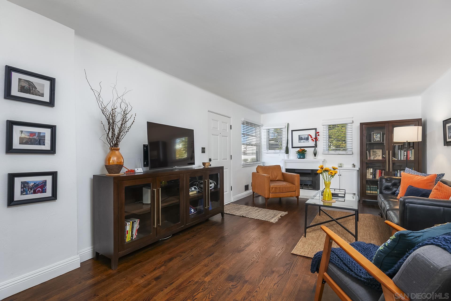 Detail Gallery Image 8 of 53 For 5629  Adelaide Ave, San Diego,  CA 92115 - 2 Beds | 2 Baths