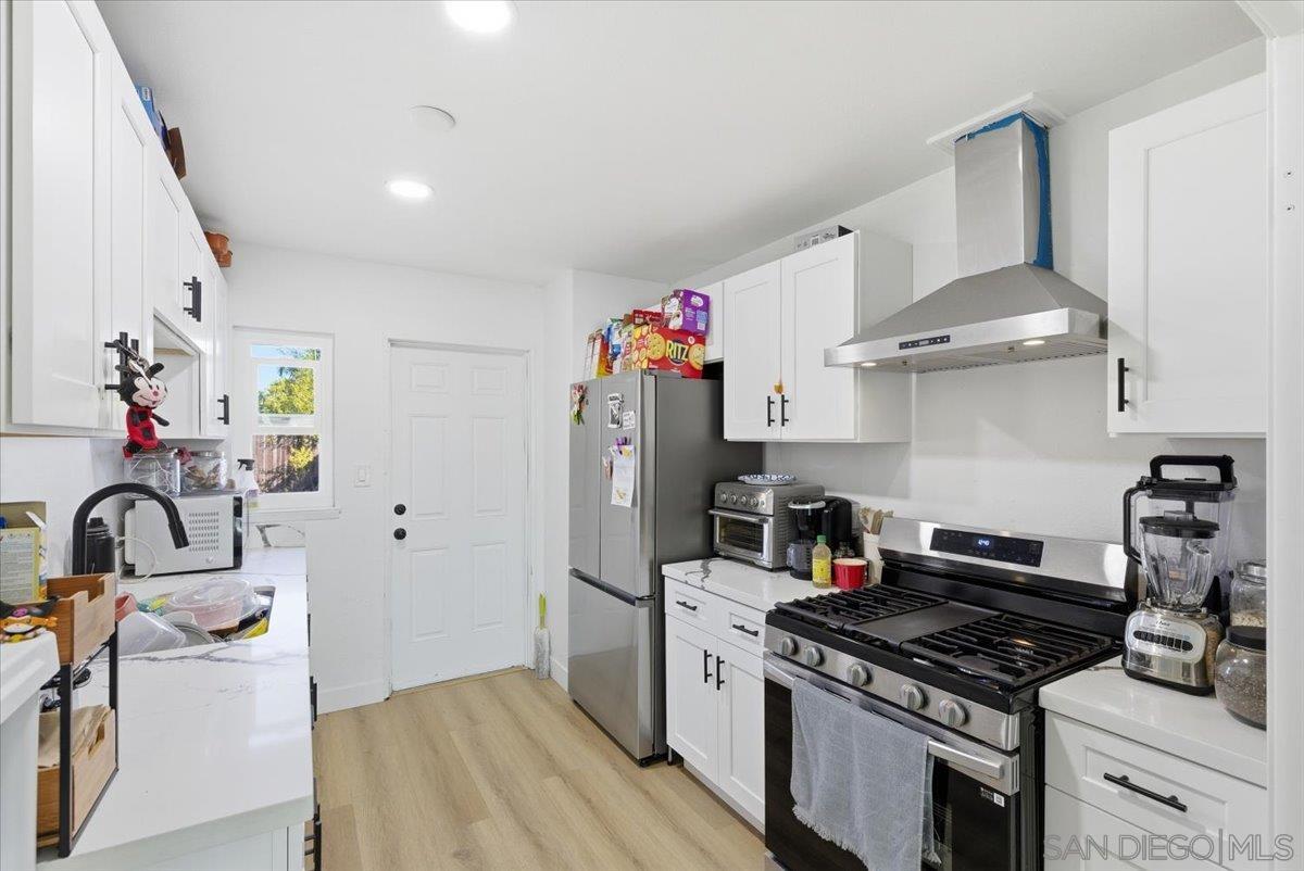 Detail Gallery Image 16 of 39 For 835  Colorado Ave, Chula Vista,  CA 91911 - – Beds | – Baths