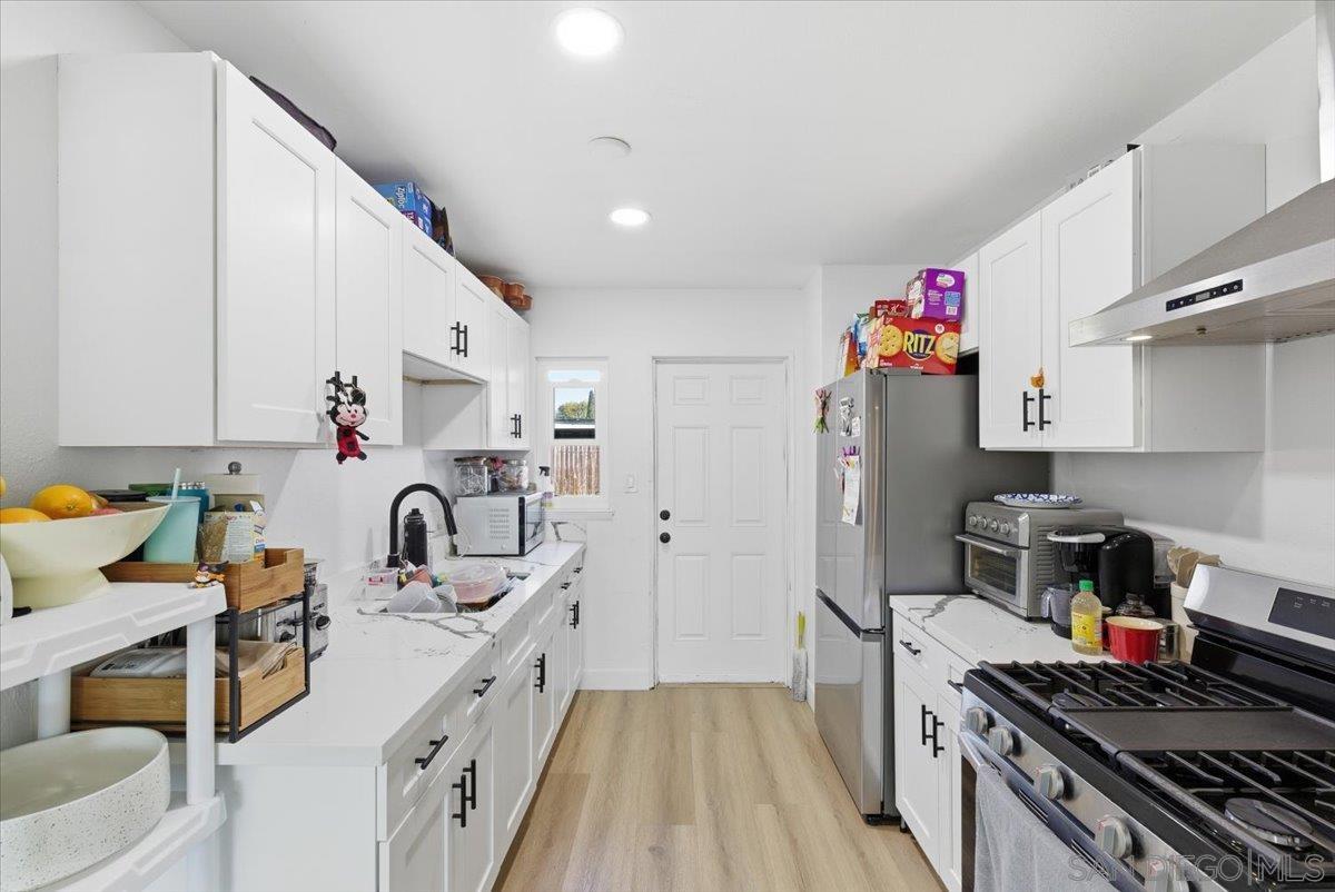 Detail Gallery Image 17 of 39 For 835  Colorado Ave, Chula Vista,  CA 91911 - – Beds | – Baths