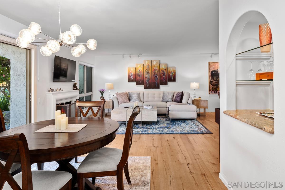 Detail Gallery Image 12 of 54 For 2047  Caminito Circulo Norte, La Jolla,  CA 92037 - 3 Beds | 2/1 Baths