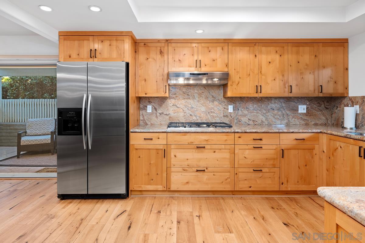 Detail Gallery Image 19 of 54 For 2047  Caminito Circulo Norte, La Jolla,  CA 92037 - 3 Beds | 2/1 Baths