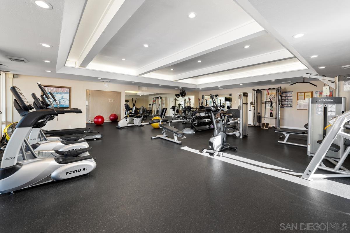 Detail Gallery Image 41 of 54 For 2047  Caminito Circulo Norte, La Jolla,  CA 92037 - 3 Beds | 2/1 Baths