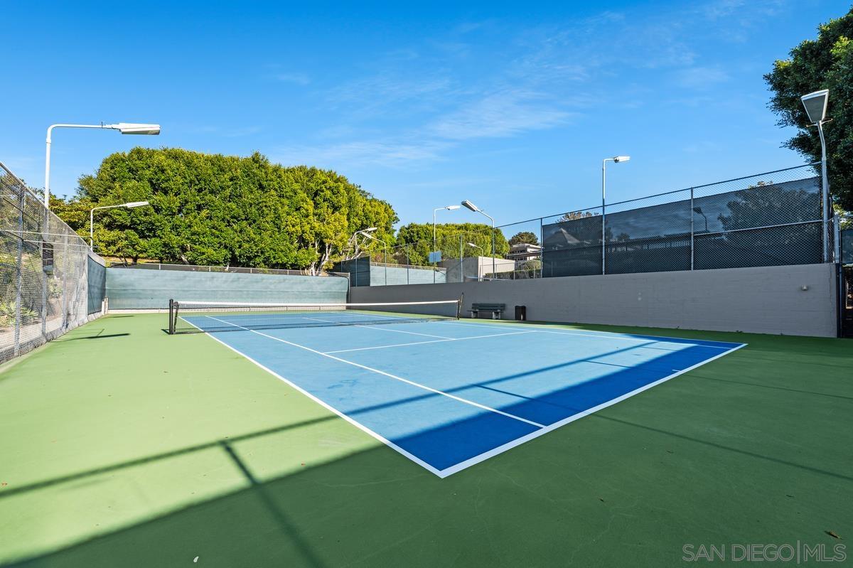 Detail Gallery Image 42 of 54 For 2047  Caminito Circulo Norte, La Jolla,  CA 92037 - 3 Beds | 2/1 Baths