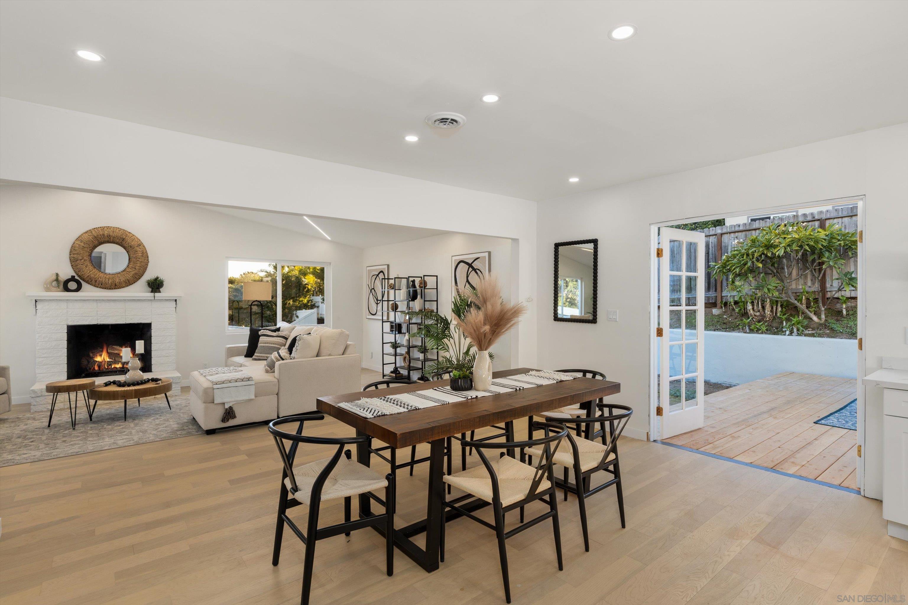 Detail Gallery Image 14 of 27 For 1048  Anza Ave., Vista,  CA 92084 - 3 Beds | 2 Baths