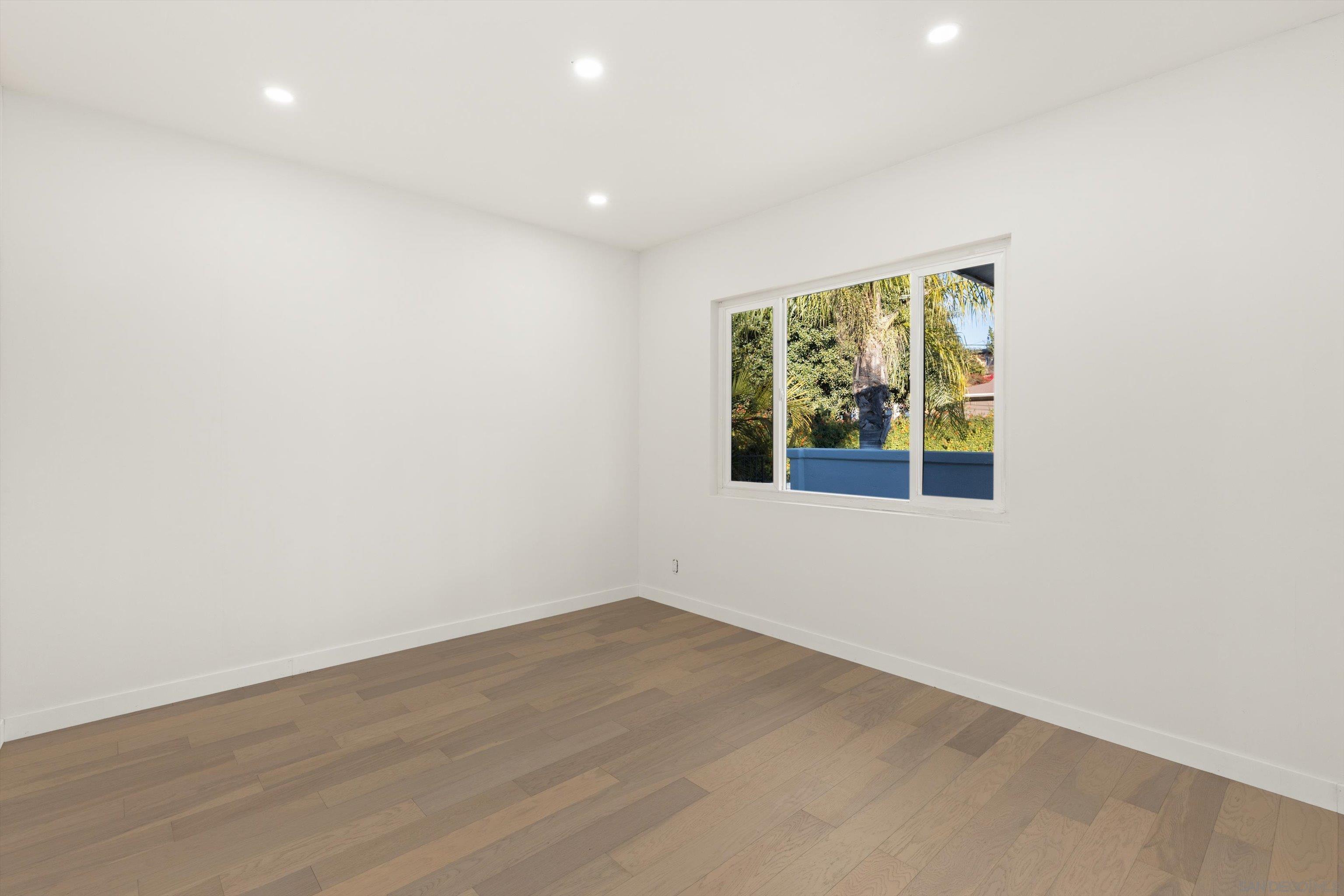 Detail Gallery Image 24 of 27 For 1048  Anza Ave., Vista,  CA 92084 - 3 Beds | 2 Baths