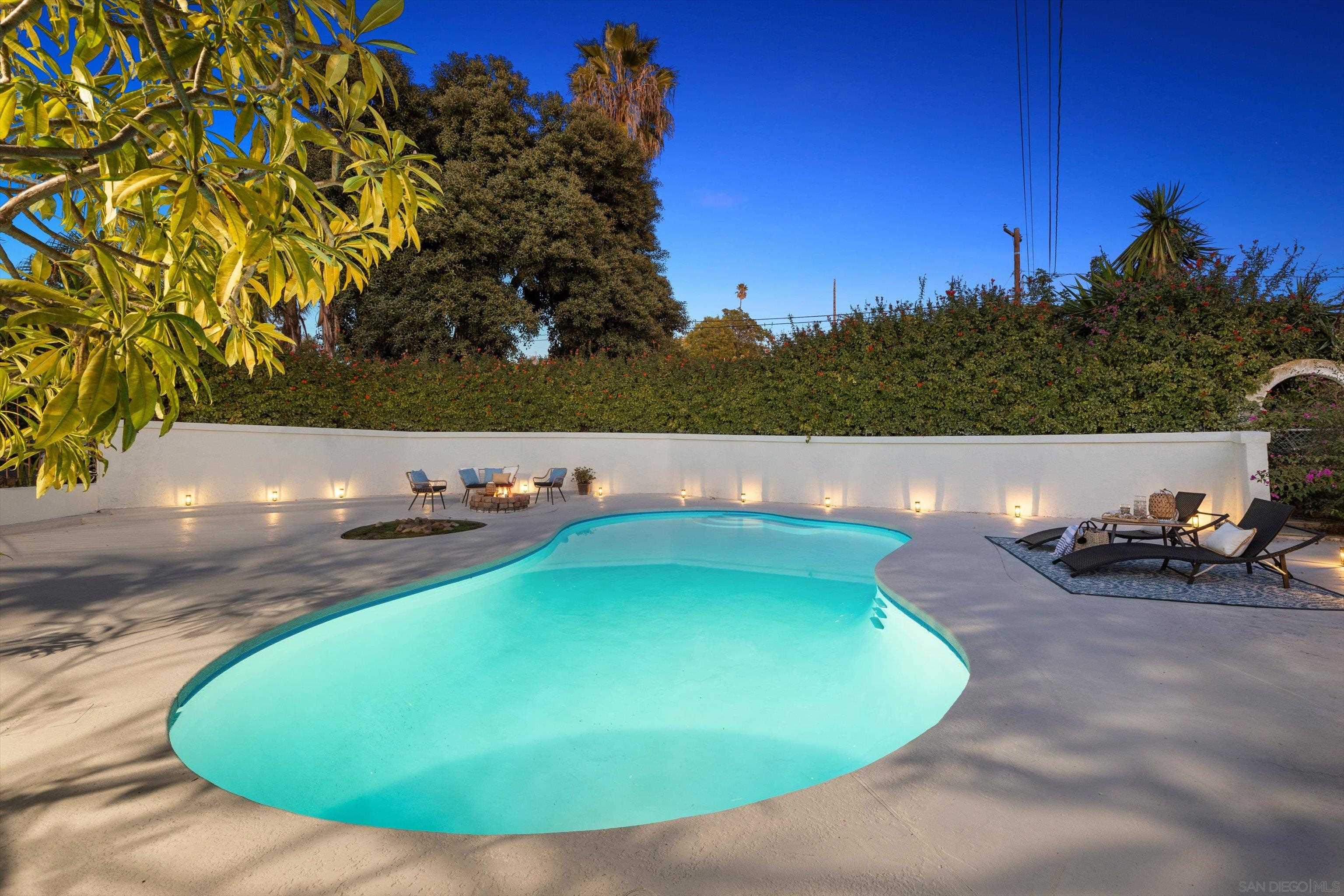 Detail Gallery Image 4 of 27 For 1048  Anza Ave., Vista,  CA 92084 - 3 Beds | 2 Baths