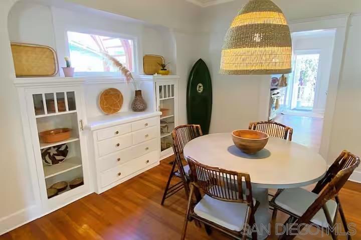 Detail Gallery Image 3 of 26 For 525  3rd Street, Encinitas,  CA 92024 - 2 Beds | 1 Baths