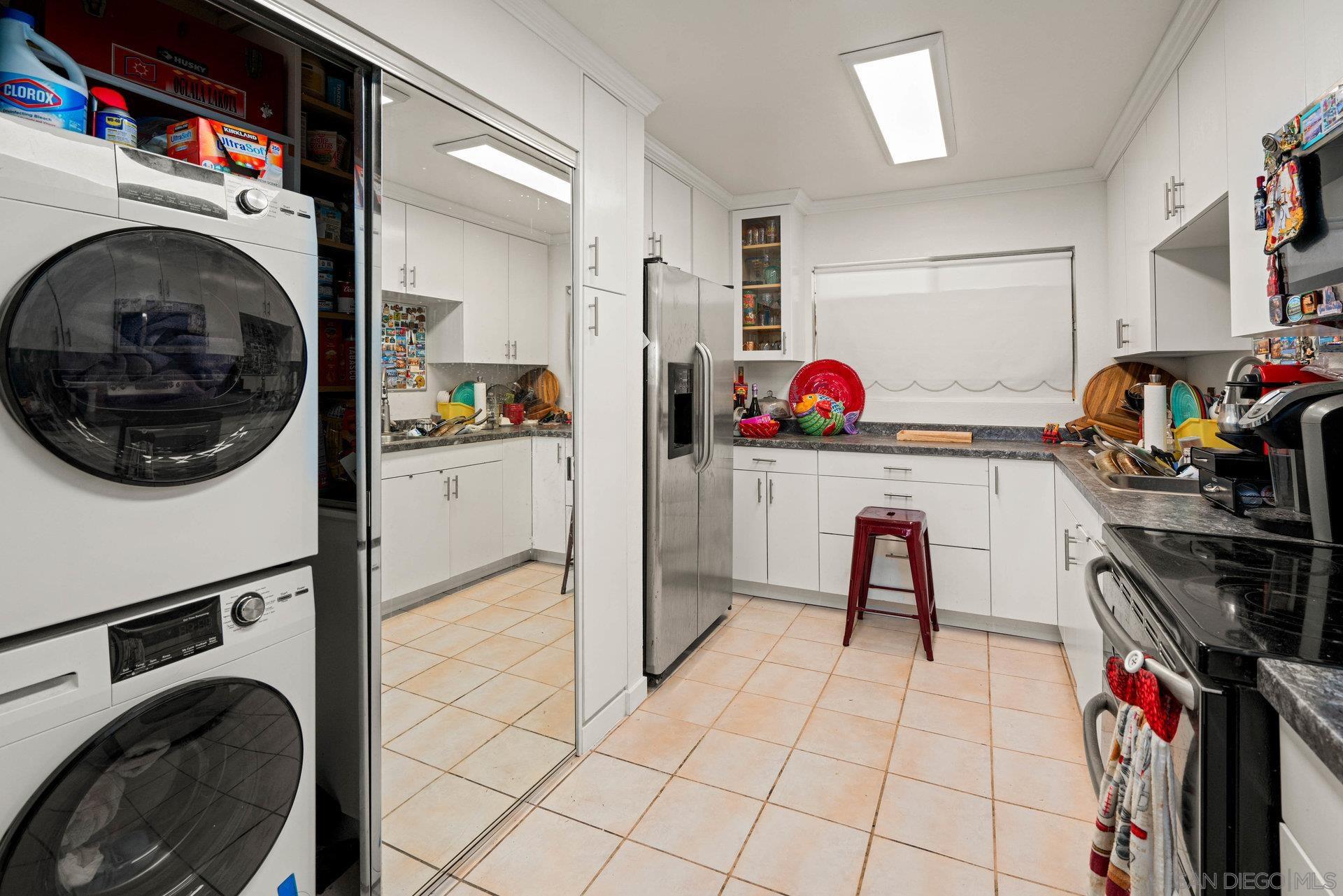 Detail Gallery Image 20 of 32 For 2540  Clairemont Dr  #307,  San Diego,  CA 92117 - 2 Beds | 2 Baths