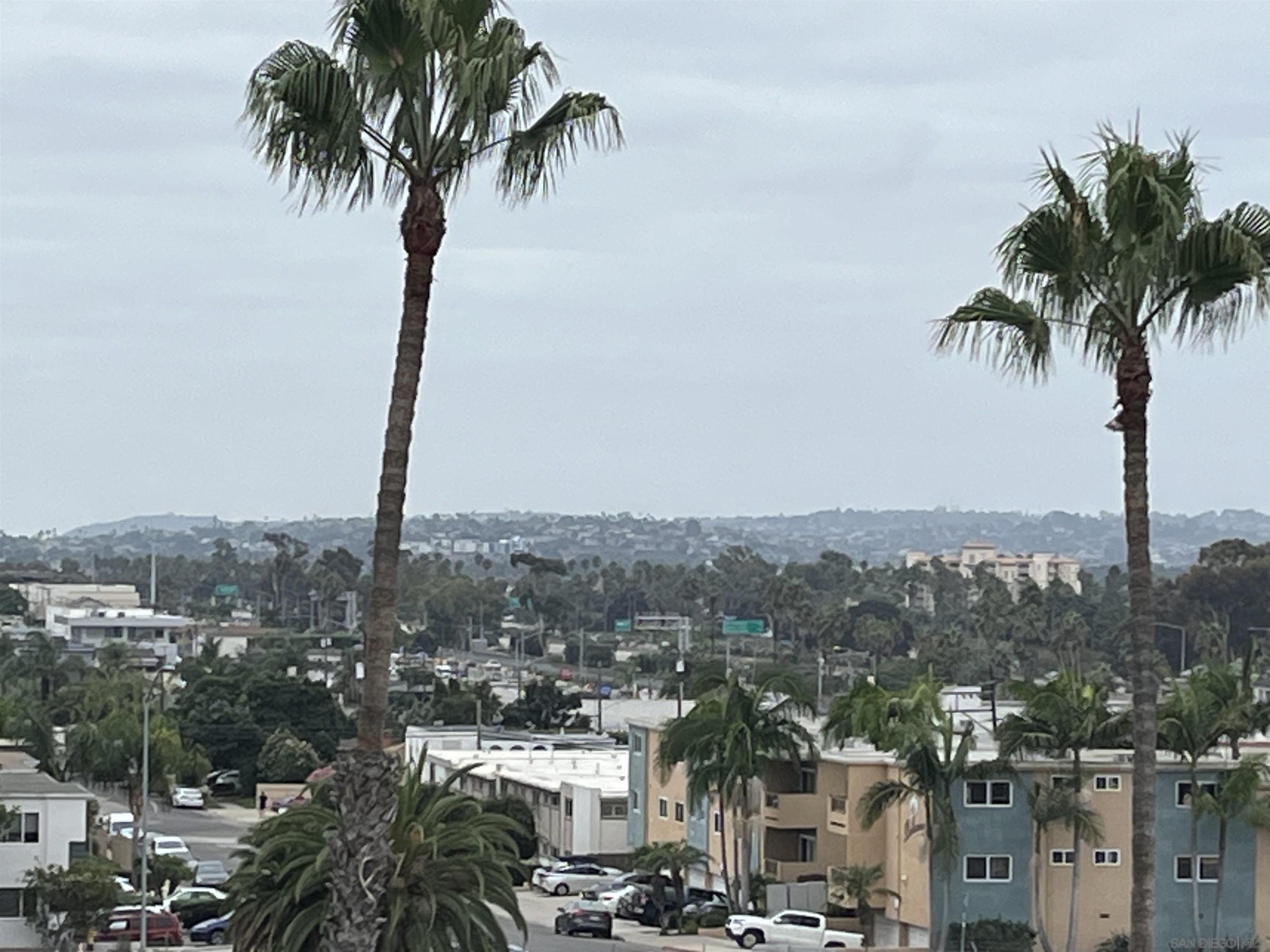 Detail Gallery Image 8 of 32 For 2540  Clairemont Dr  #307,  San Diego,  CA 92117 - 2 Beds | 2 Baths