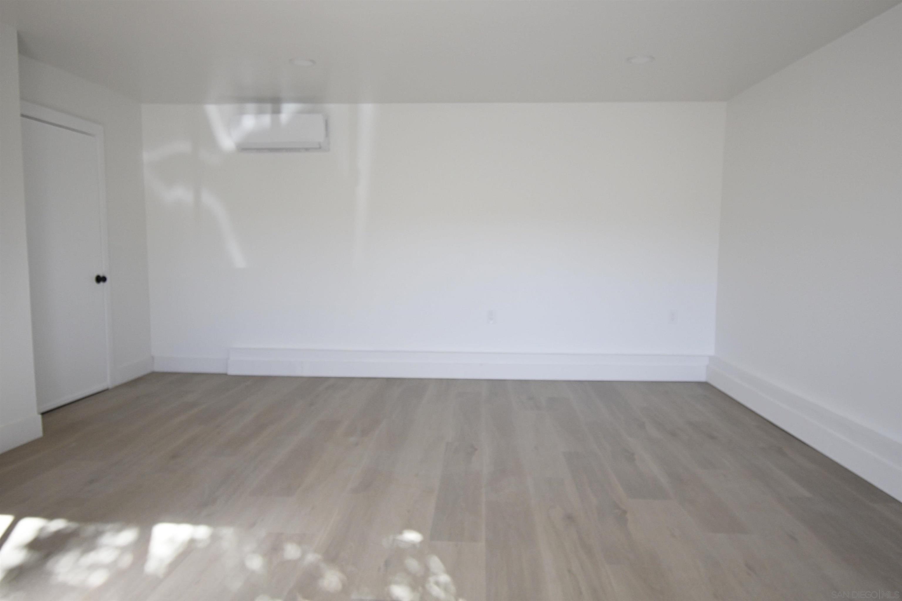 Detail Gallery Image 12 of 44 For 4646  Coconino Way, San Diego,  CA 92117 - 4 Beds | 3 Baths