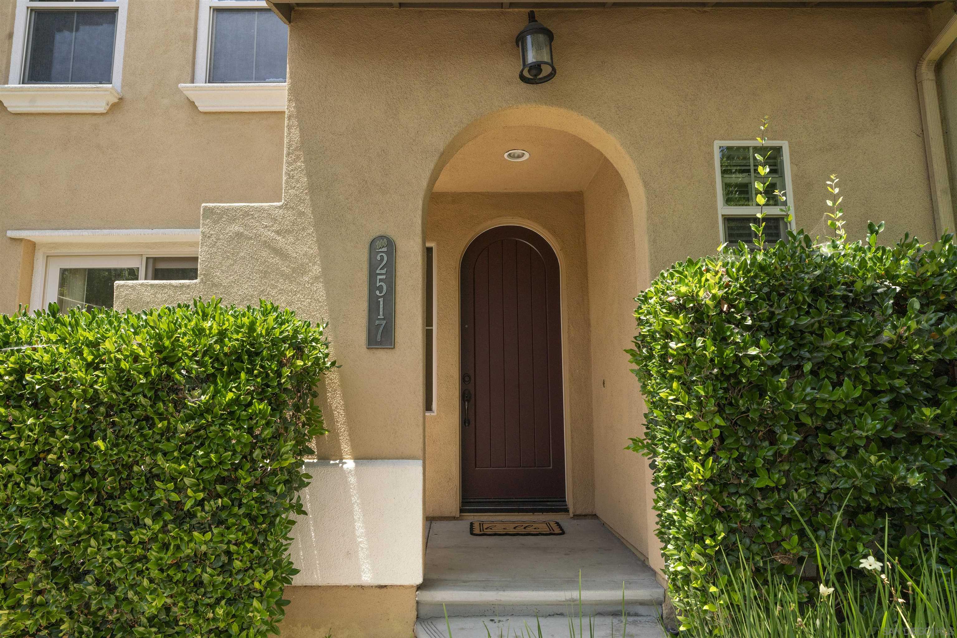 Detail Gallery Image 5 of 57 For 2517  Escala Circle, San Diego,  CA 92108 - 3 Beds | 2/1 Baths