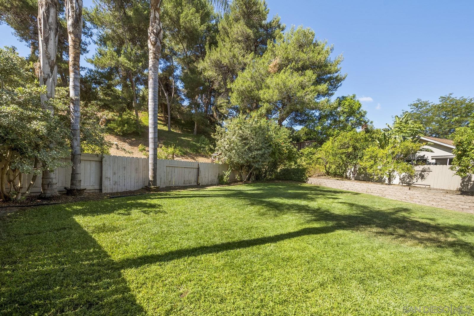 Detail Gallery Image 20 of 21 For 11378  Ajanta Ct, San Diego,  CA 92129 - 4 Beds | 2 Baths