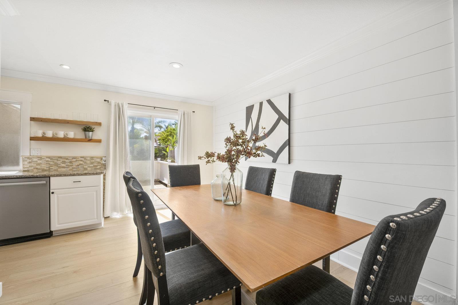 Detail Gallery Image 5 of 21 For 11378  Ajanta Ct, San Diego,  CA 92129 - 4 Beds | 2 Baths