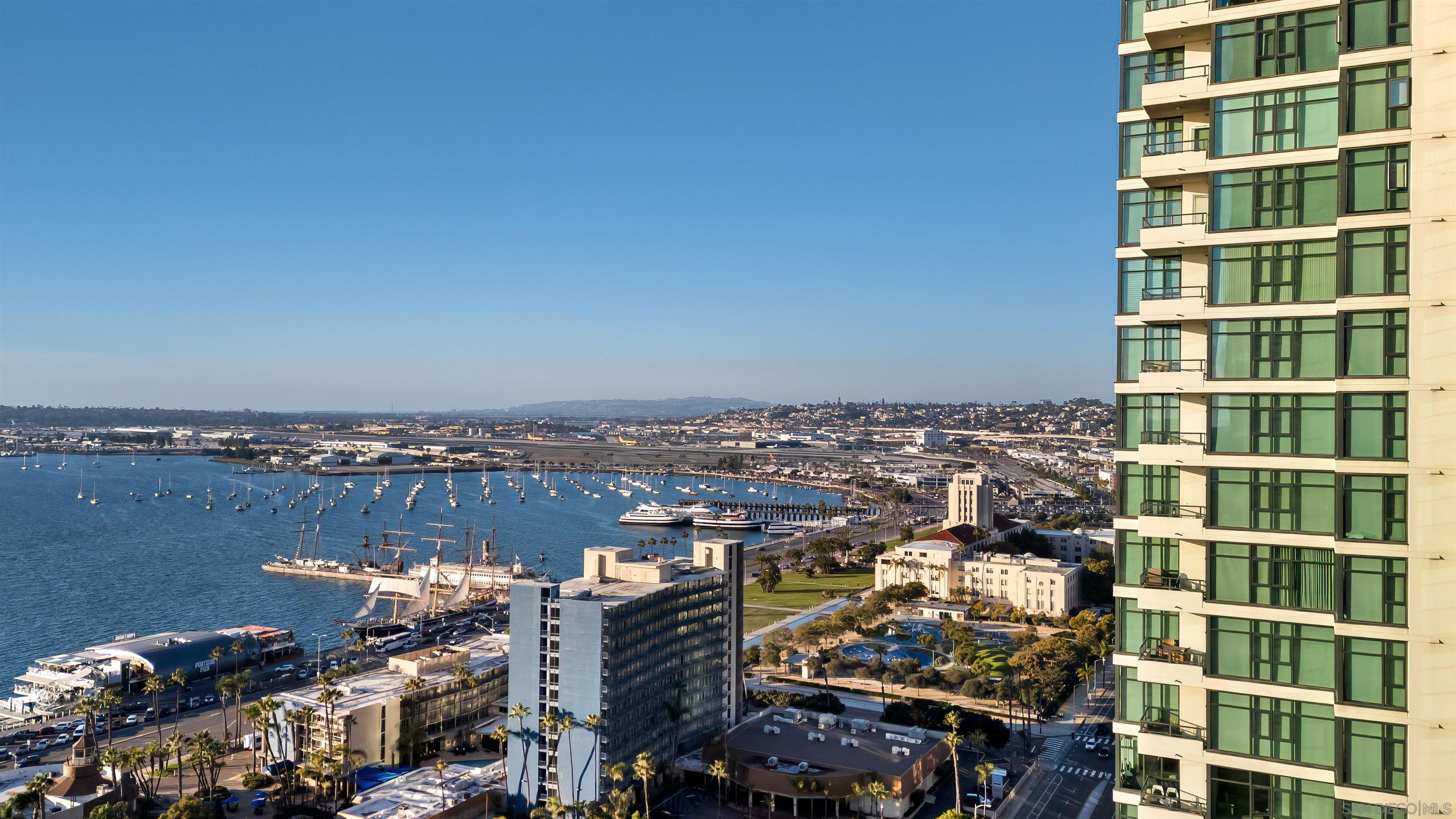 Detail Gallery Image 12 of 46 For 1205  Pacific Hwy  #2002,  San Diego,  CA 92101 - 2 Beds | 2 Baths