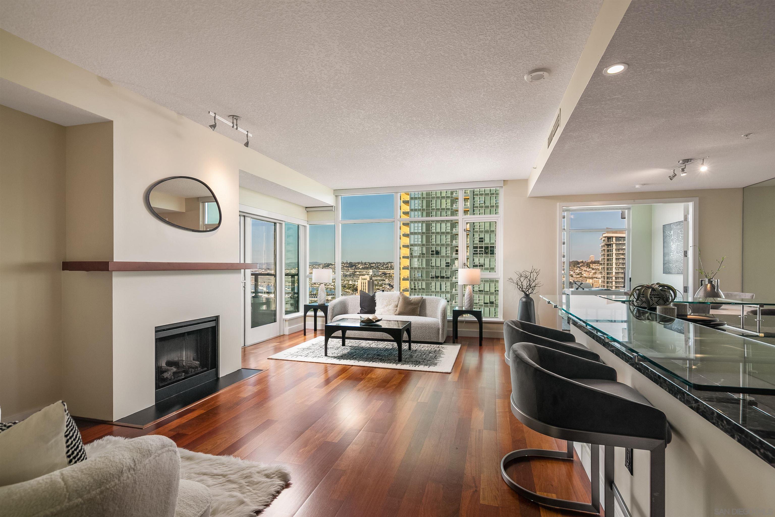 Detail Gallery Image 14 of 46 For 1205  Pacific Hwy  #2002,  San Diego,  CA 92101 - 2 Beds | 2 Baths