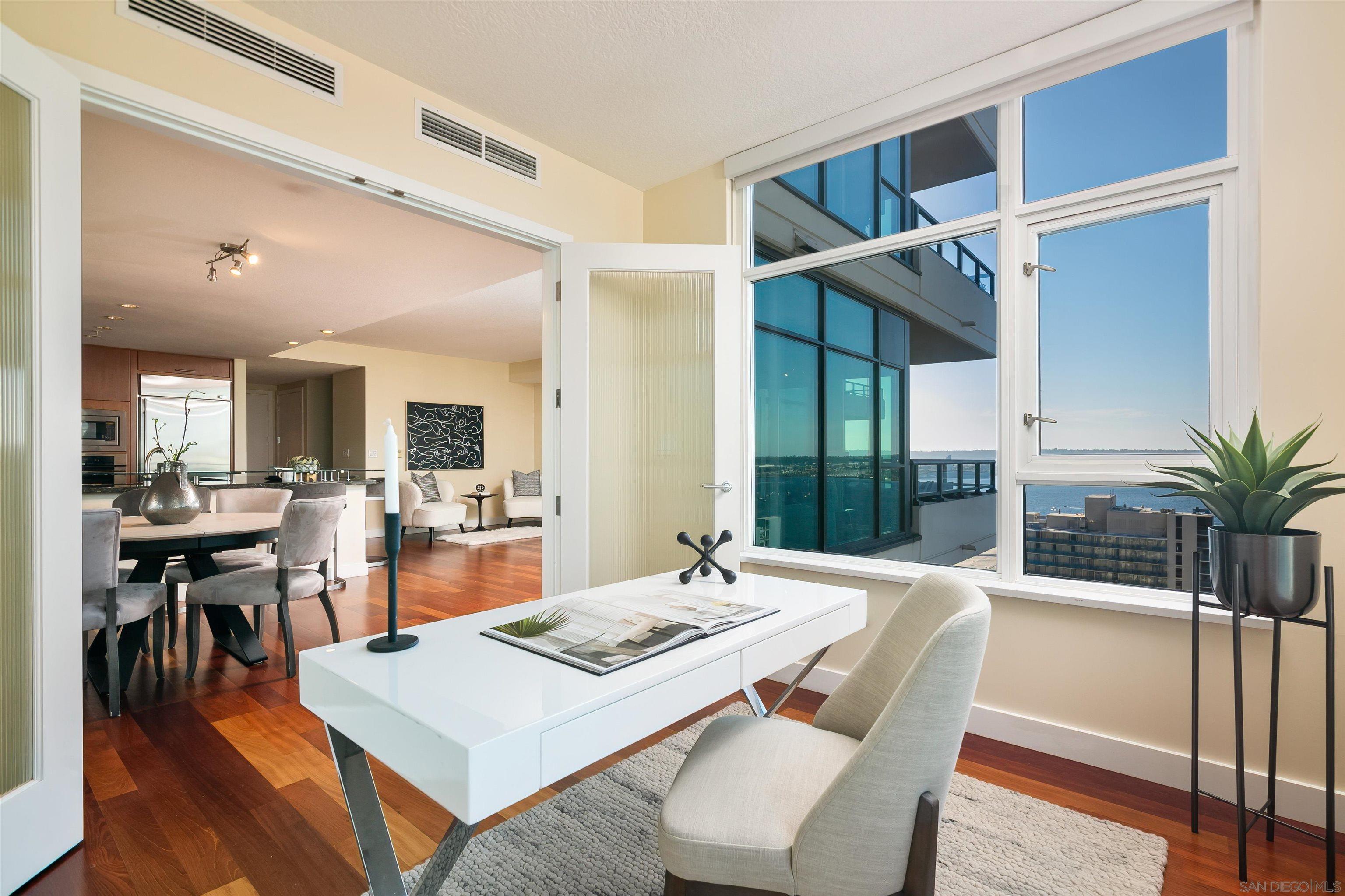 Detail Gallery Image 18 of 46 For 1205  Pacific Hwy  #2002,  San Diego,  CA 92101 - 2 Beds | 2 Baths
