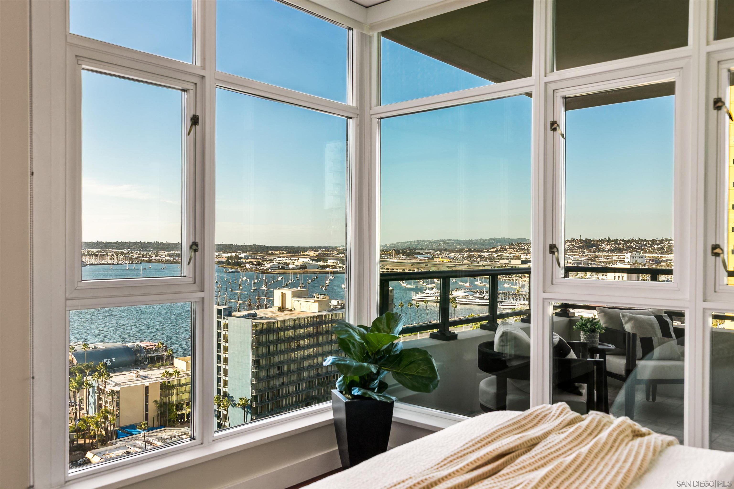 Detail Gallery Image 19 of 46 For 1205  Pacific Hwy  #2002,  San Diego,  CA 92101 - 2 Beds | 2 Baths