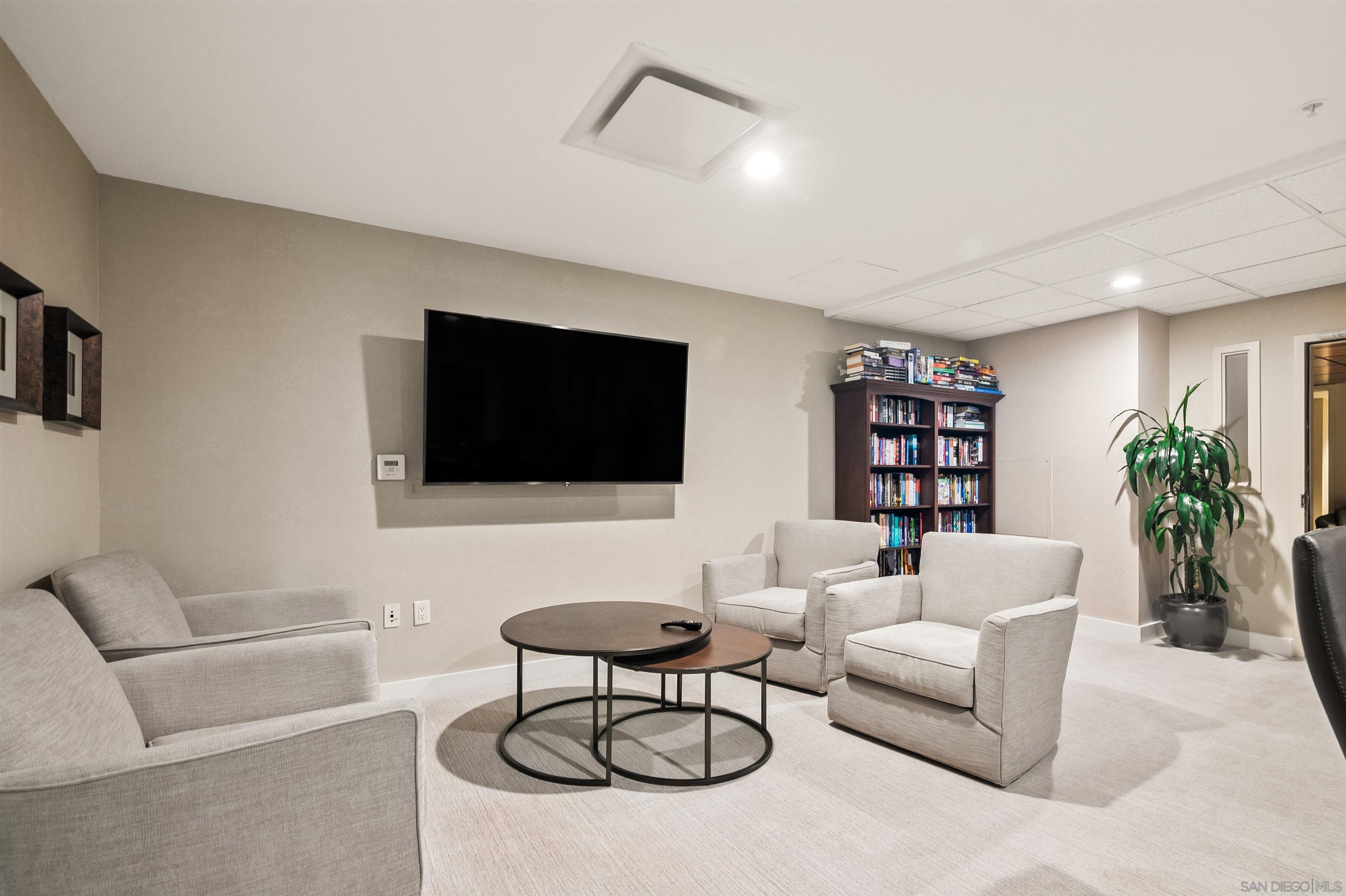 Detail Gallery Image 36 of 46 For 1205  Pacific Hwy  #2002,  San Diego,  CA 92101 - 2 Beds | 2 Baths