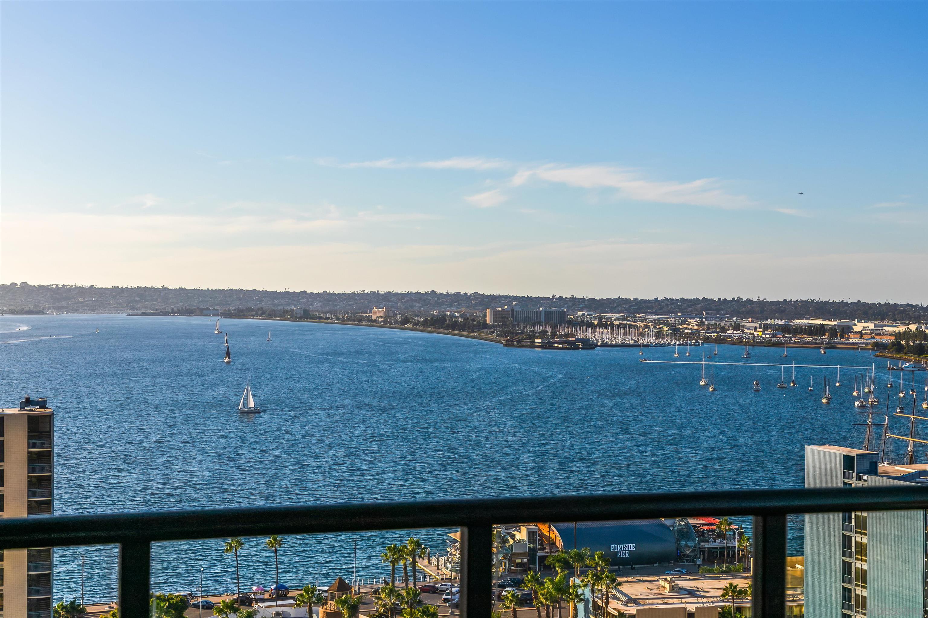 Detail Gallery Image 10 of 46 For 1205  Pacific Hwy  #2002,  San Diego,  CA 92101 - 2 Beds | 2 Baths