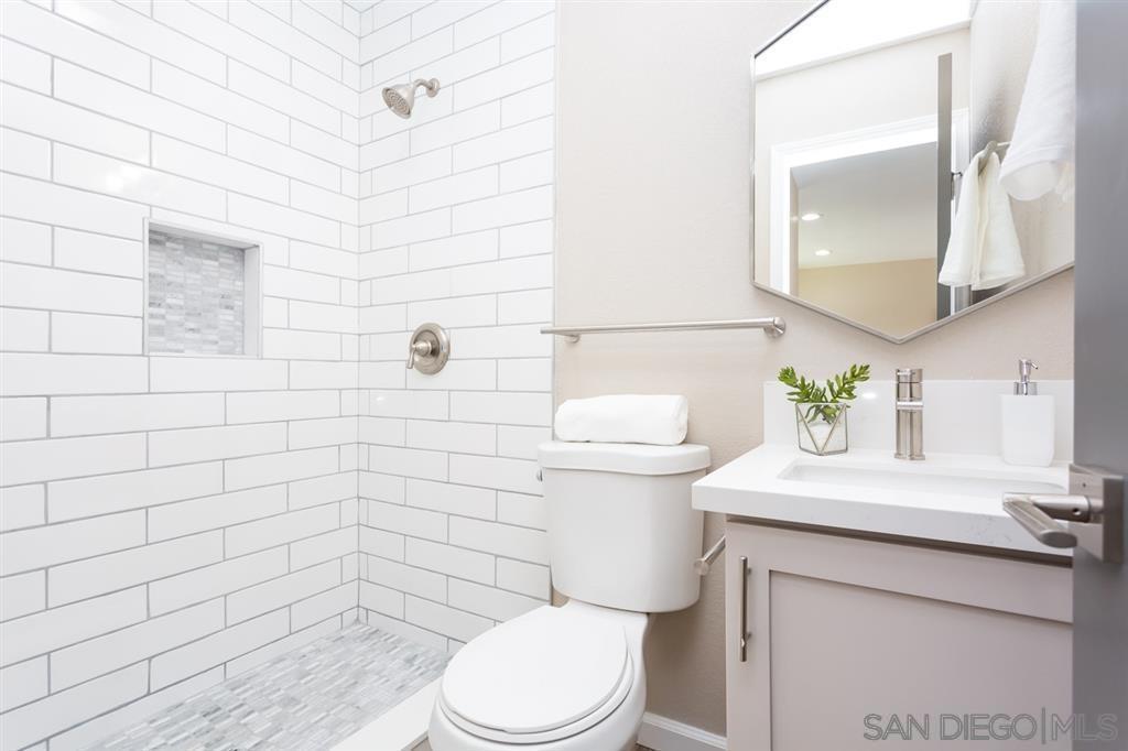 Detail Gallery Image 12 of 27 For 9745  Saint George St, Spring Valley,  CA 91977 - 4 Beds | 3 Baths