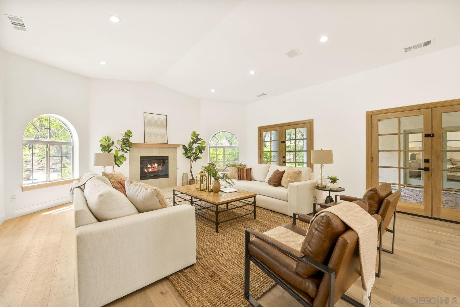 Detail Gallery Image 24 of 60 For 17601  Valle Verde, Poway,  CA 92064 - 5 Beds | 3/1 Baths