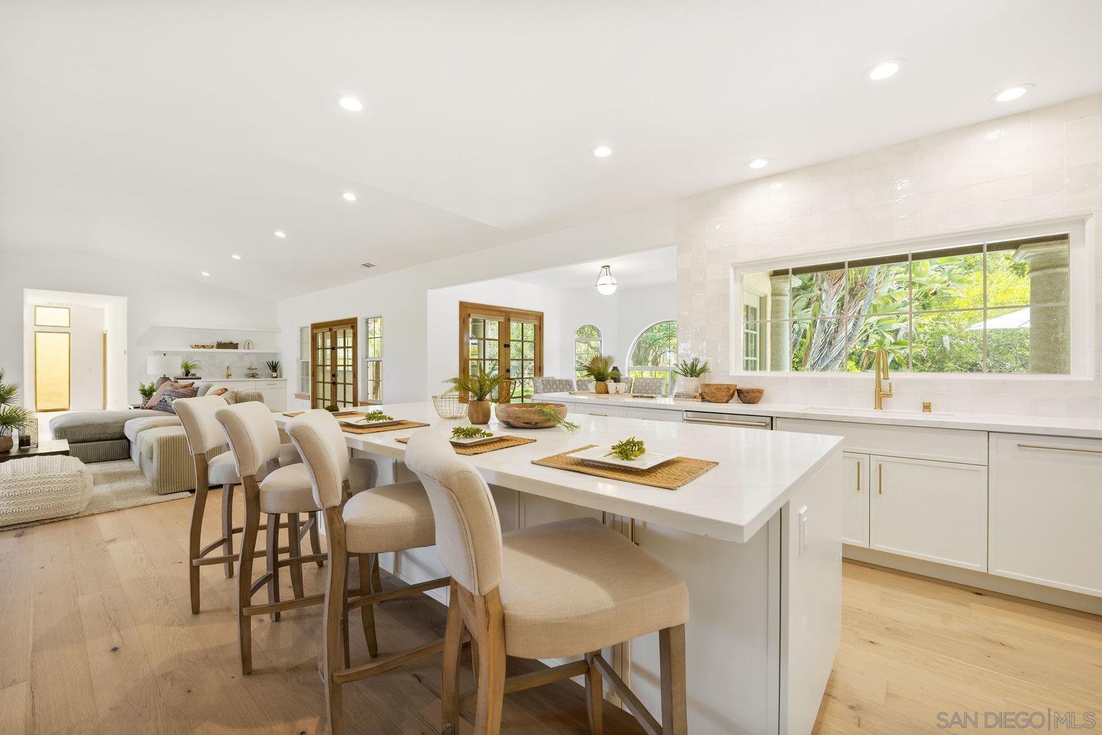 Detail Gallery Image 33 of 60 For 17601  Valle Verde, Poway,  CA 92064 - 5 Beds | 3/1 Baths