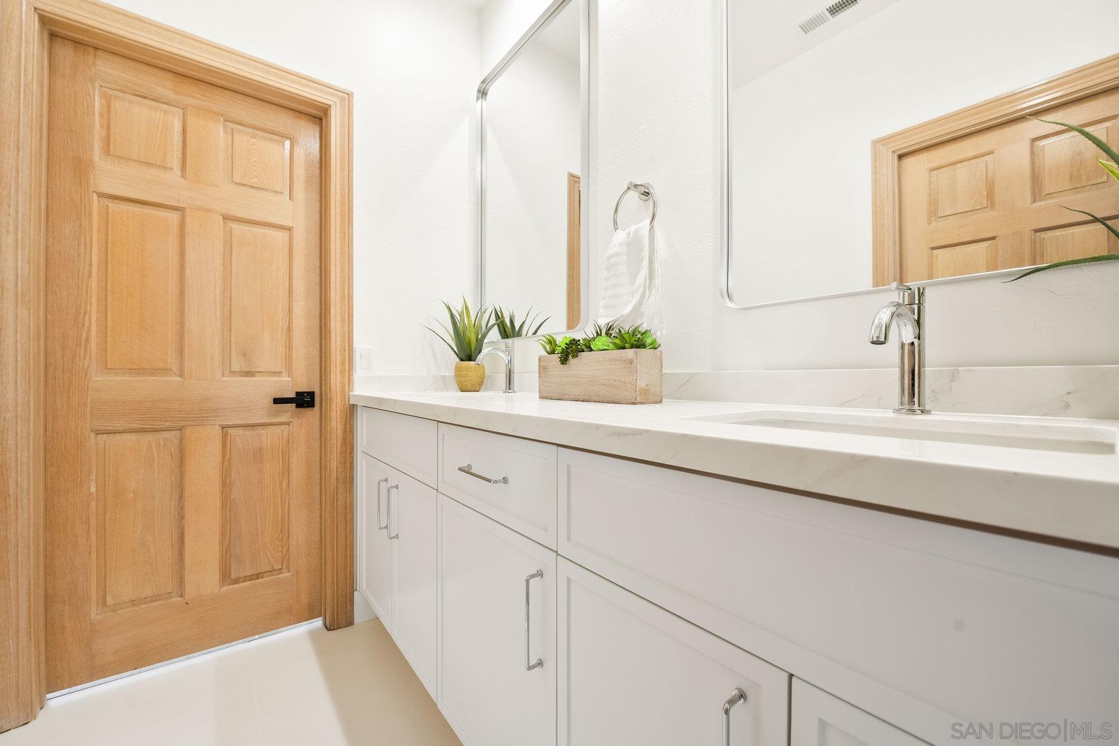 Detail Gallery Image 41 of 60 For 17601  Valle Verde, Poway,  CA 92064 - 5 Beds | 3/1 Baths