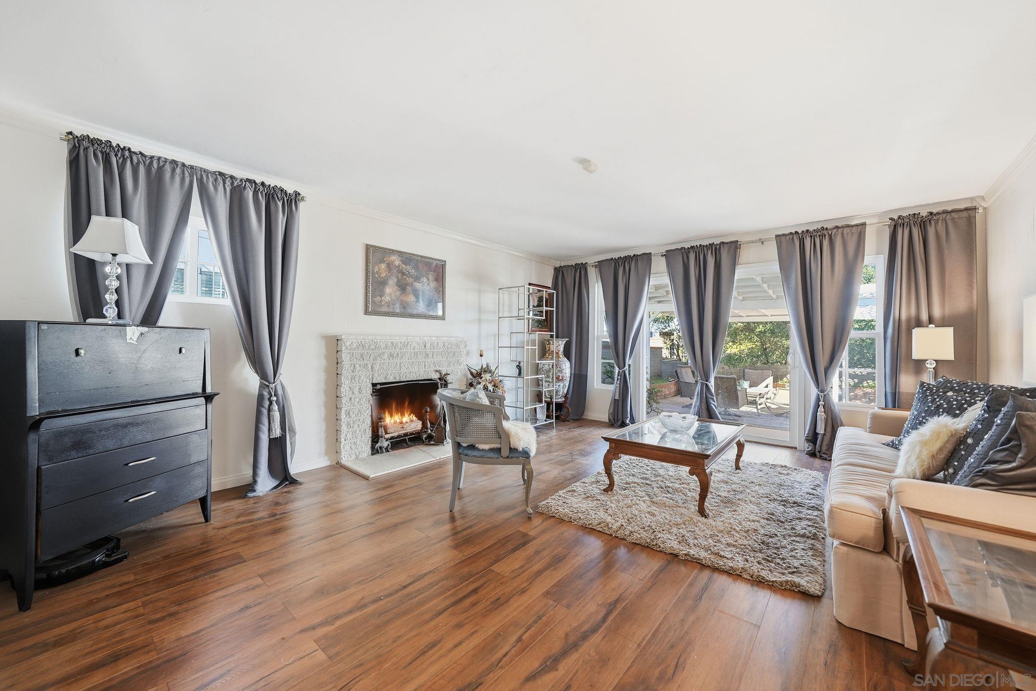 Detail Gallery Image 2 of 40 For 4950  Dafter Dr, San Diego,  CA 92102 - 4 Beds | 2 Baths