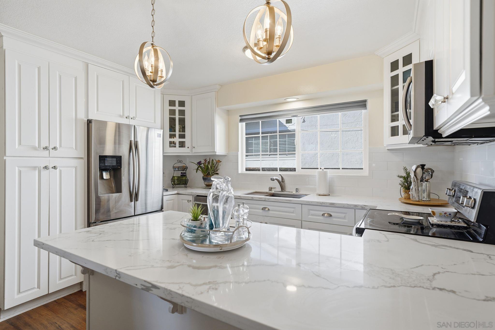 Detail Gallery Image 6 of 40 For 4950  Dafter Dr, San Diego,  CA 92102 - 4 Beds | 2 Baths