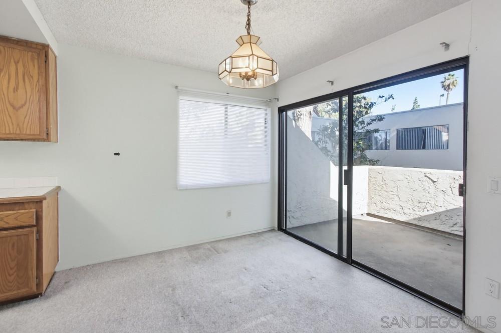 Detail Gallery Image 12 of 40 For 387 N Melrose Dr  #D,  Vista,  CA 92083 - 2 Beds | 2 Baths