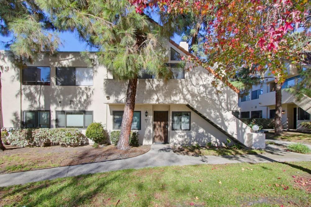 Detail Gallery Image 3 of 40 For 387 N Melrose Dr  #D,  Vista,  CA 92083 - 2 Beds | 2 Baths