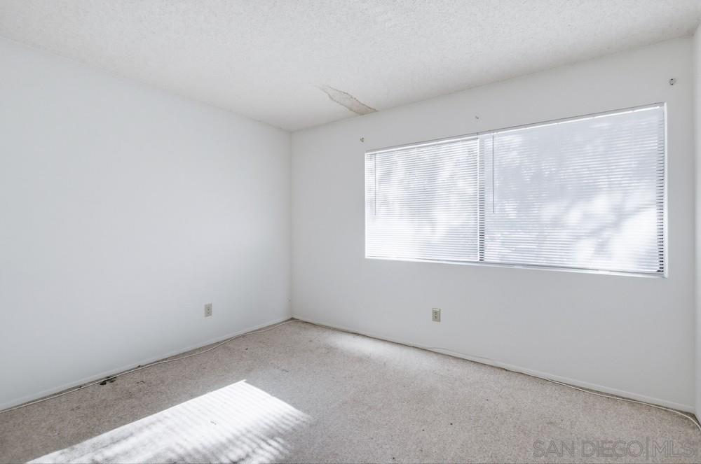 Detail Gallery Image 22 of 40 For 387 N Melrose Dr  #D,  Vista,  CA 92083 - 2 Beds | 2 Baths