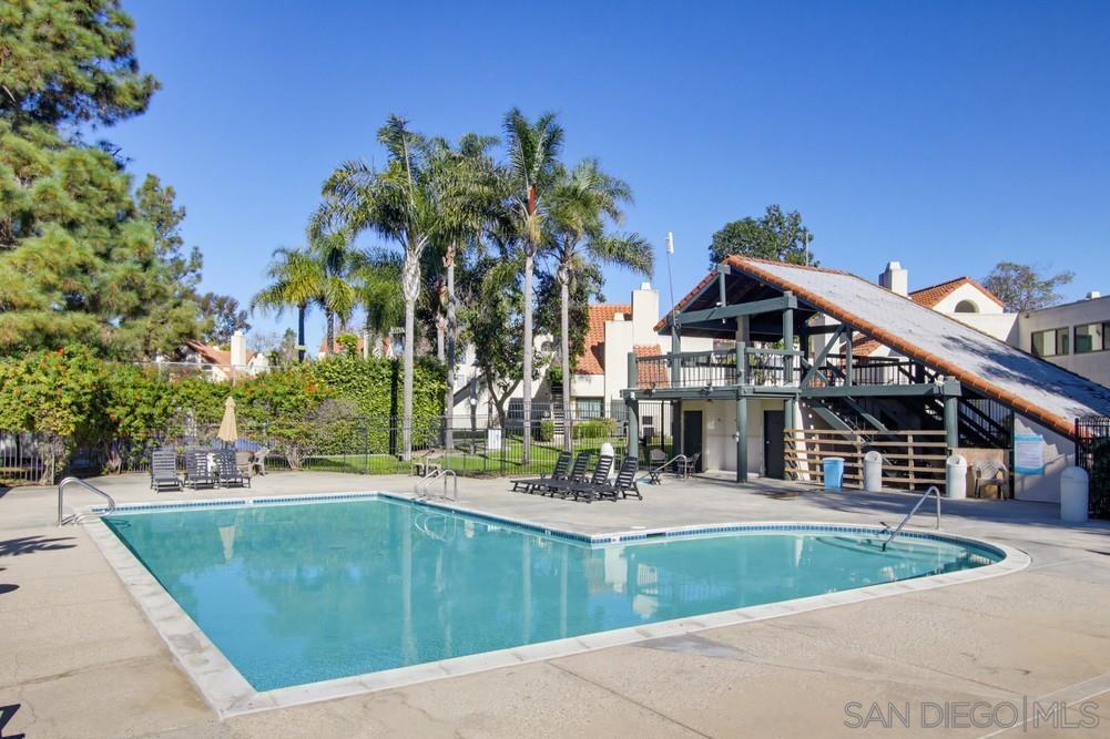 Detail Gallery Image 37 of 40 For 387 N Melrose Dr  #D,  Vista,  CA 92083 - 2 Beds | 2 Baths