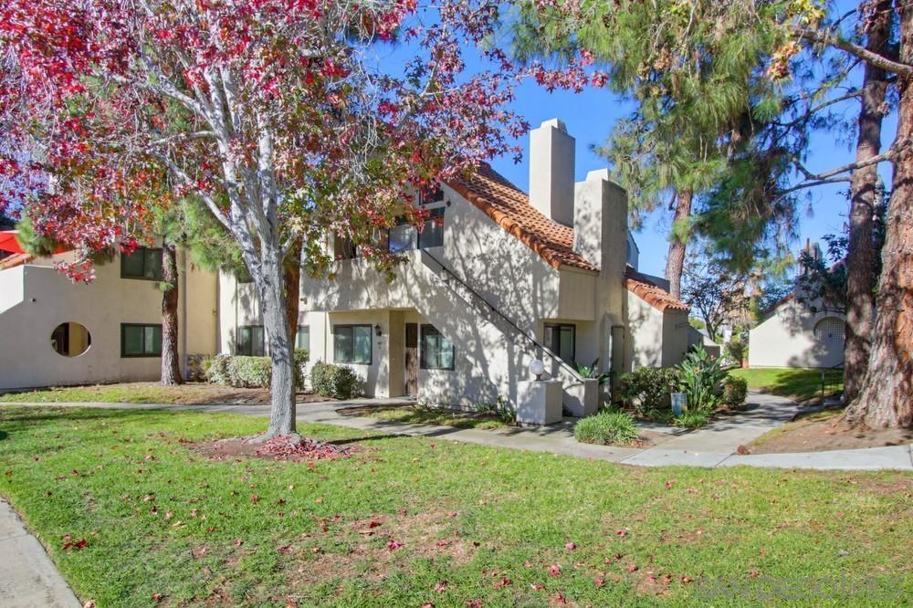 Detail Gallery Image 5 of 40 For 387 N Melrose Dr  #D,  Vista,  CA 92083 - 2 Beds | 2 Baths