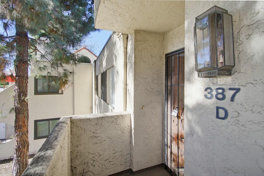 Detail Gallery Image 6 of 40 For 387 N Melrose Dr  #D,  Vista,  CA 92083 - 2 Beds | 2 Baths