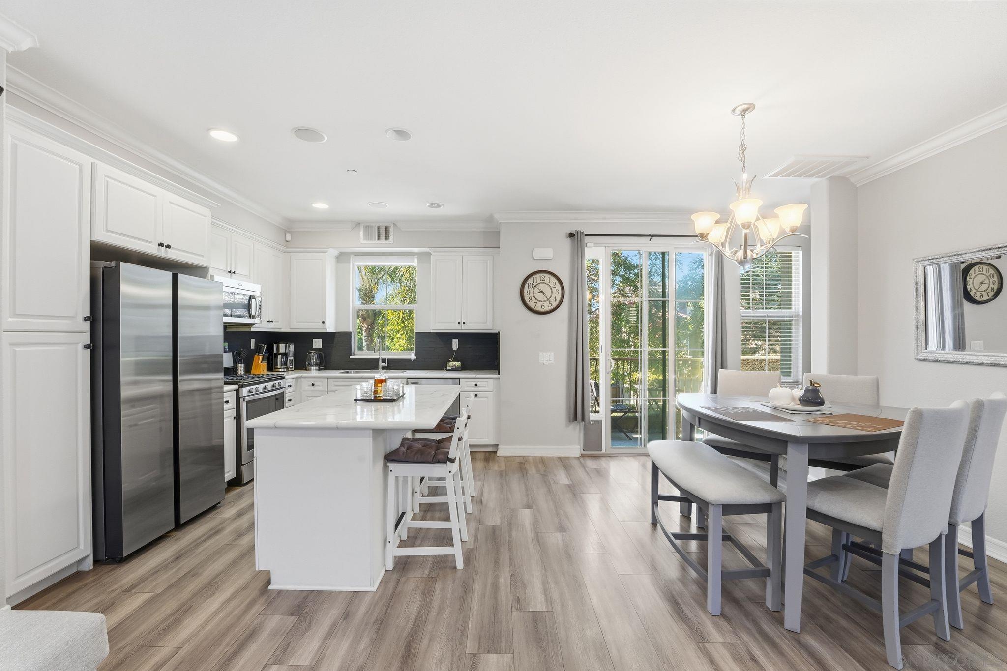 Detail Gallery Image 13 of 35 For 1830  Crimson Ct  #3,  Chula Vista,  CA 91913 - 2 Beds | 2/1 Baths