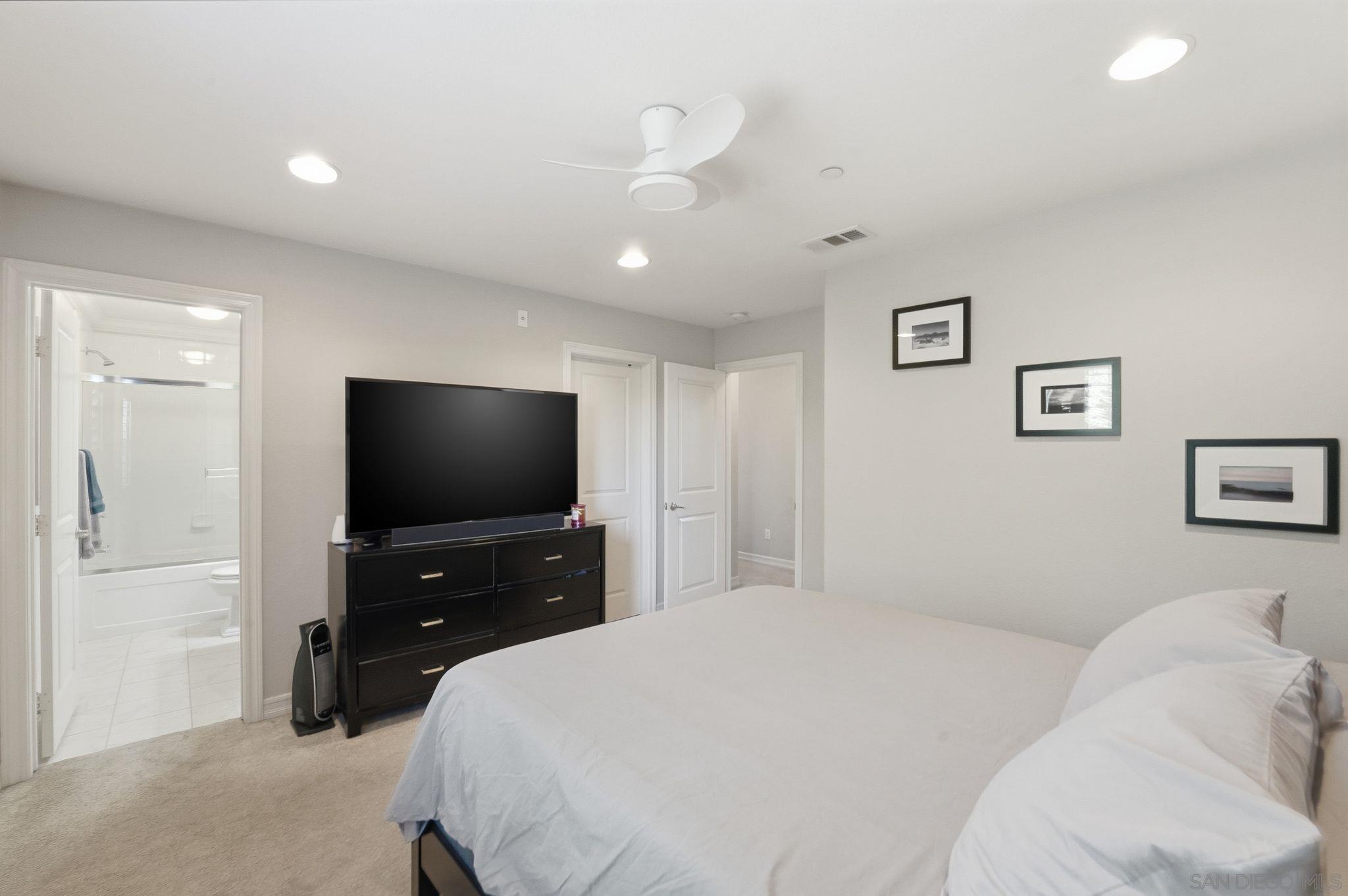 Detail Gallery Image 20 of 35 For 1830  Crimson Ct  #3,  Chula Vista,  CA 91913 - 2 Beds | 2/1 Baths