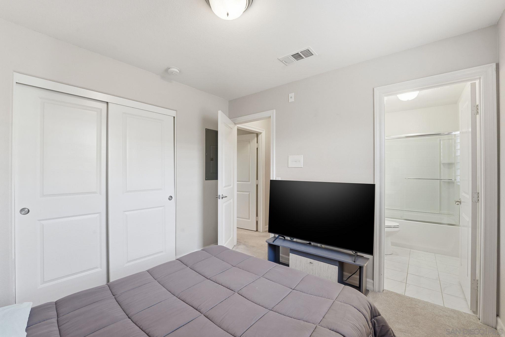 Detail Gallery Image 23 of 35 For 1830  Crimson Ct  #3,  Chula Vista,  CA 91913 - 2 Beds | 2/1 Baths