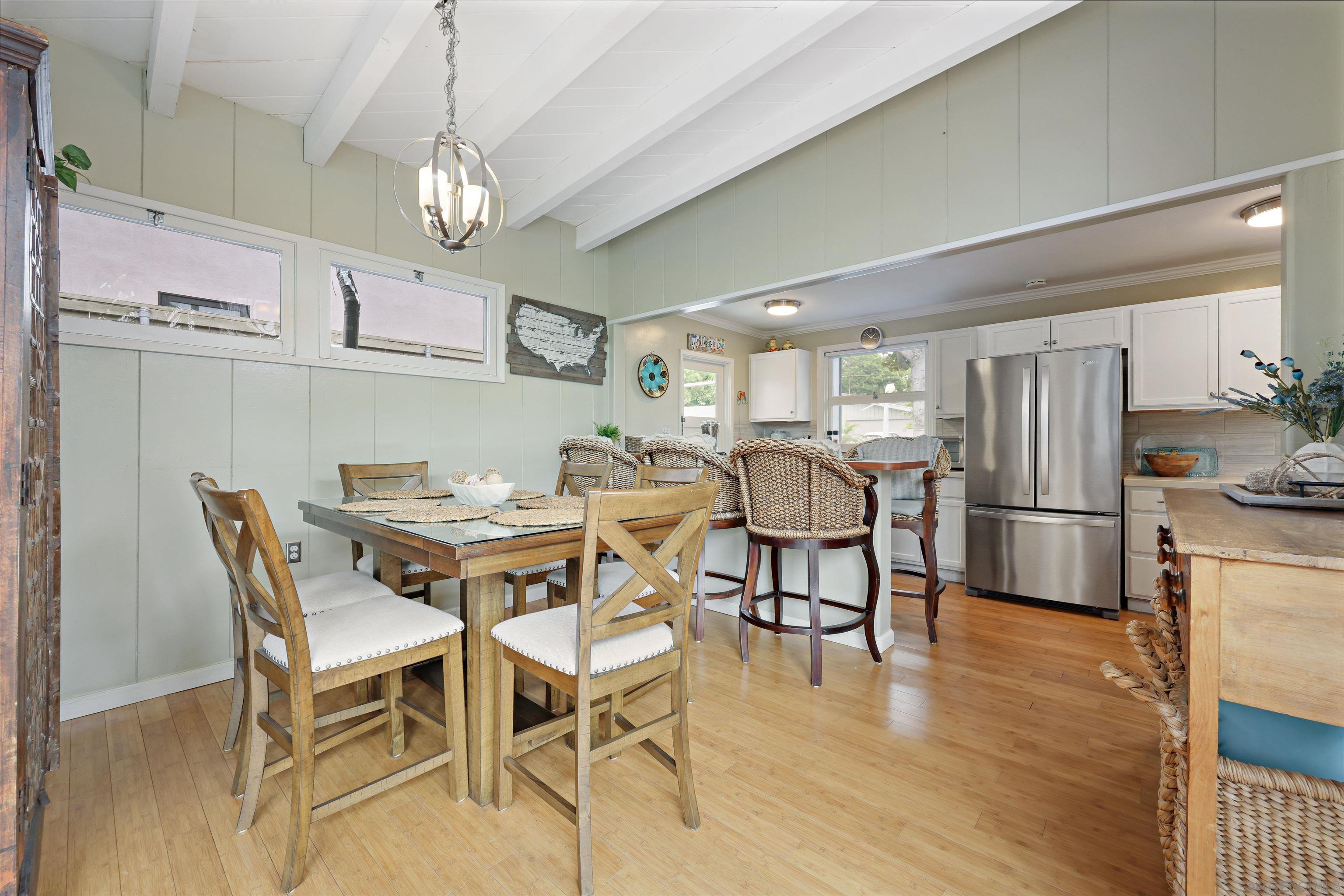 Detail Gallery Image 23 of 38 For 8260  Paseo Del Ocaso, La Jolla,  CA 92037 - 4 Beds | 2 Baths